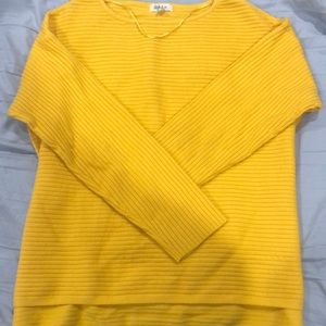 Yellow sweatshirt women